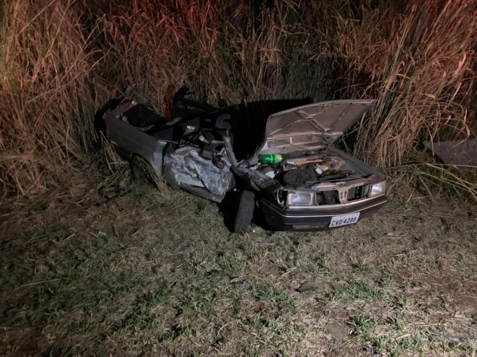 Foto 2 de 17 — Acidente gravíssimo deixa 8 vítimas na rodovia entre Araraquara e Boa Esperança